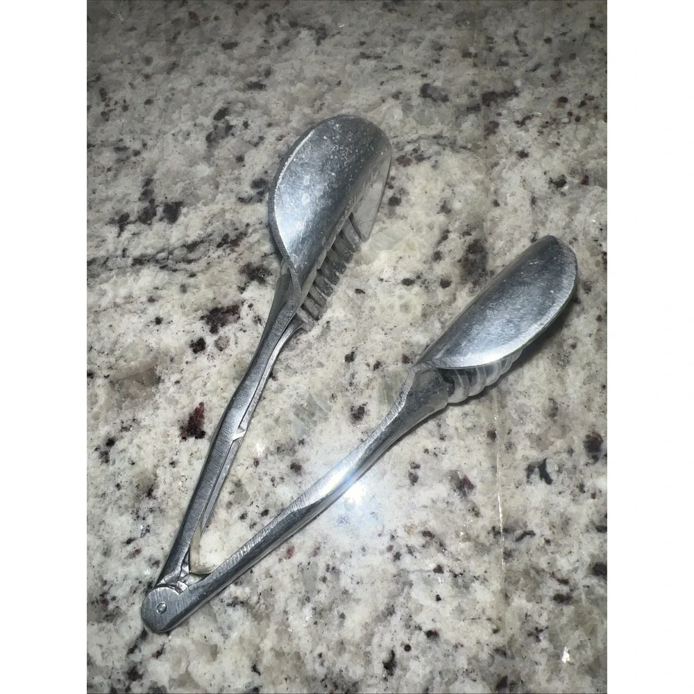 Vintage Aluminum Slicer Guide – Retro Handheld Egg & Soft Vegetable Cutter